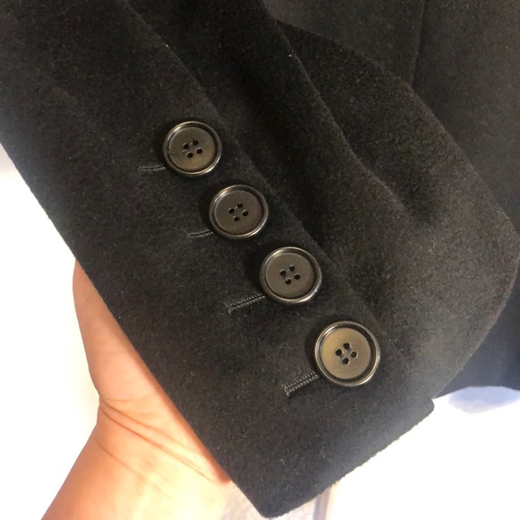 Helmut Lang Single-breasted Wool and Cashmere Coat - Picture 5 of 8